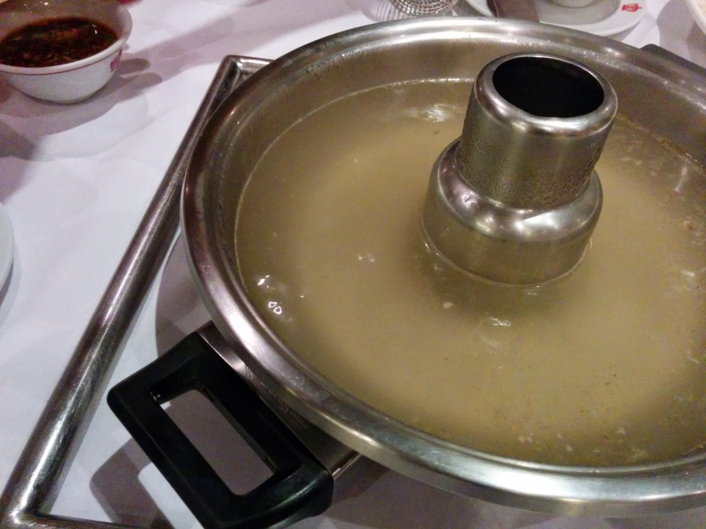 最初の時点で入っているスープはあっさり出汁